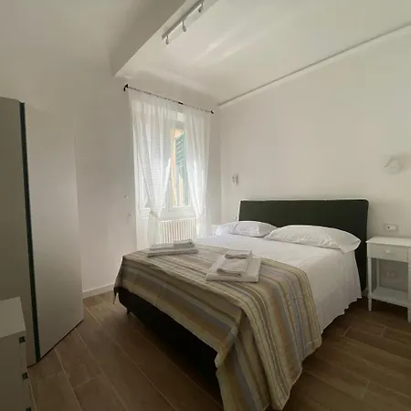 Flat In Centro Storico La Casa Di Luna Apartment